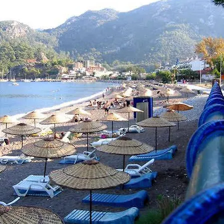 Hotel Zeybek 2*